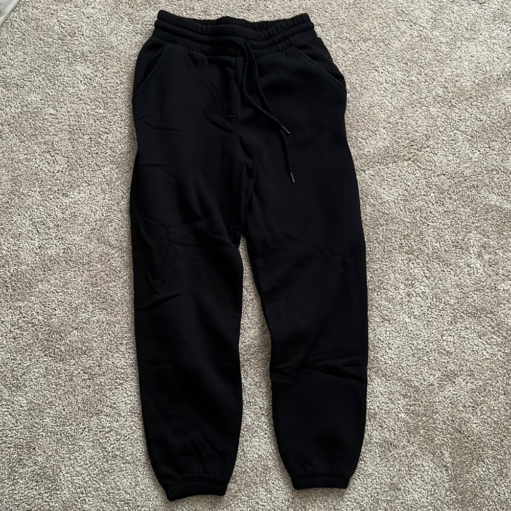 NWOT Black sweatpants